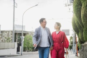 50代のデートはどうする？おすすめプランや注意したいポイント、3つの注意点を解説
