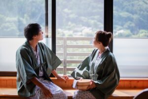 50代でマッチングアプリを使うのは恥ずかしい？メリットやアプリ選びのコツを解説