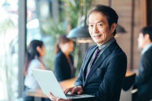 60代男性の恋愛は遅くない｜本気の出会いを見つける3つの方法と成功のポイントを解説